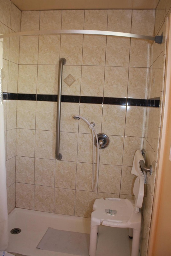 Budget Inn image 4